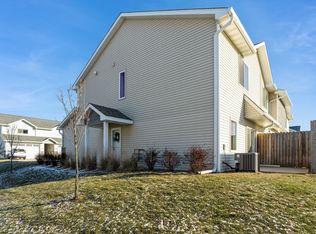 901 Summerset Pl, Indianola, IA 50125