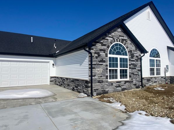 5432 Fountain Dr #120D, Crown Point, IN 46307