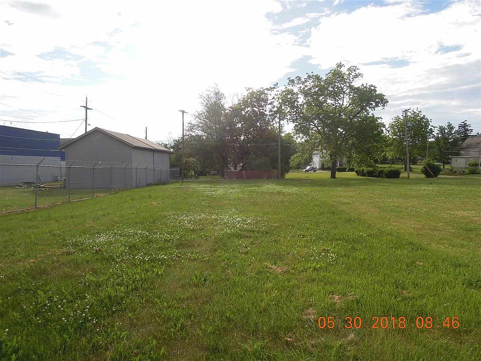 2nd image of 1205 S Anthony Blvd