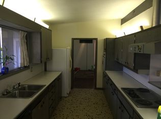 723 Monument Rd, Ponca City, OK 74604