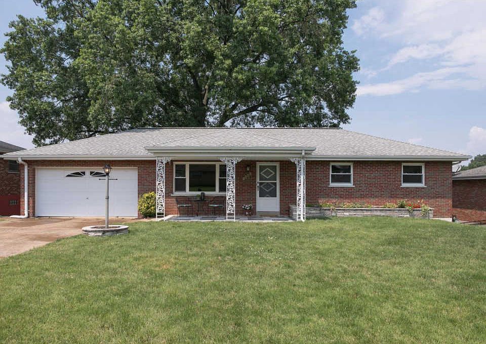 1st image of 1121 Darding Dr