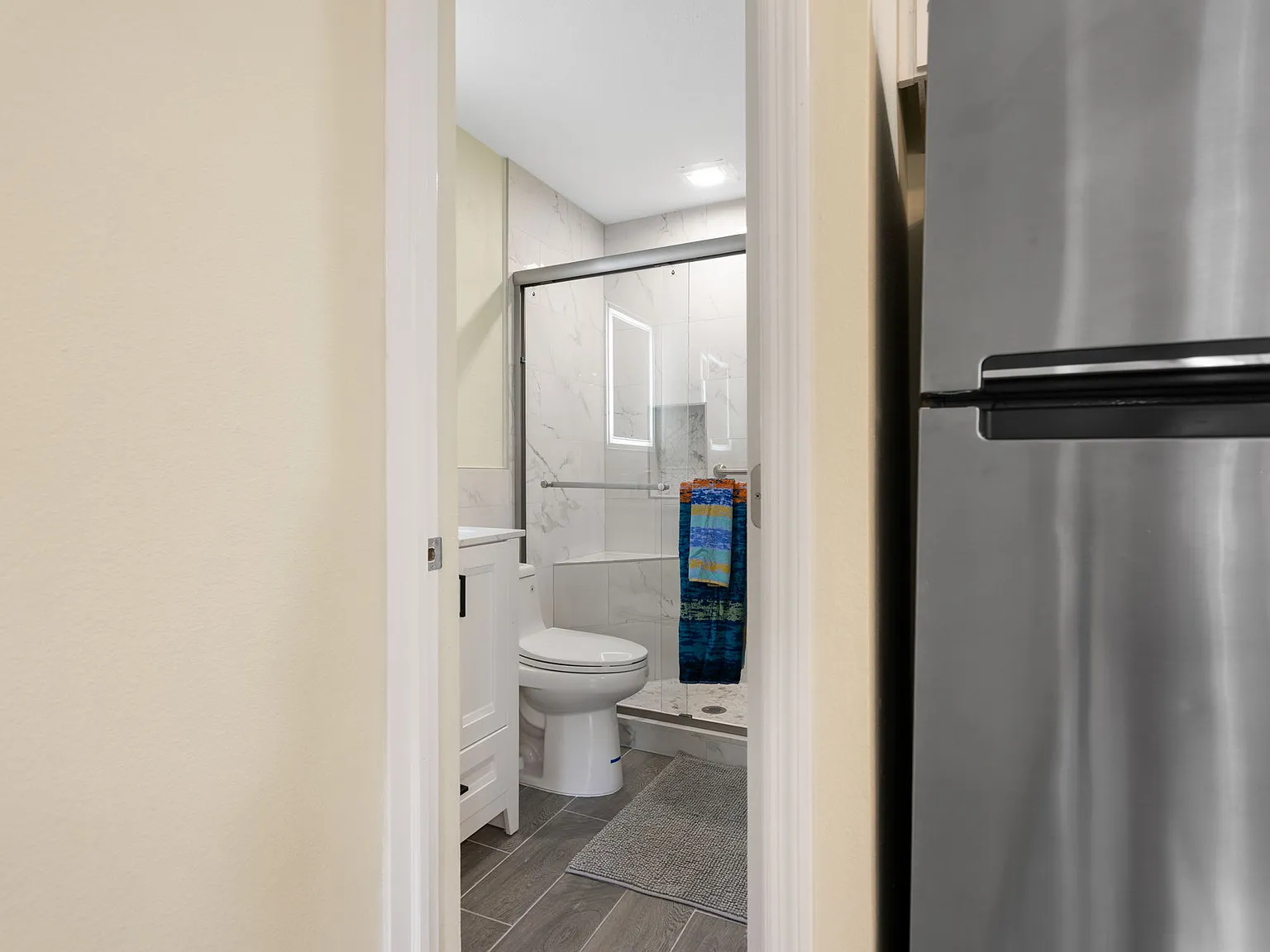 1 bed, 300 sqft, $1,250 — Photo 3