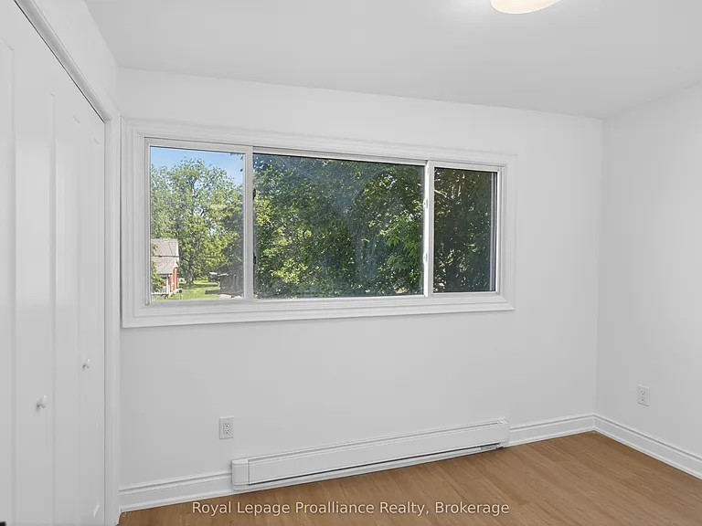 171 Hazlitt St #1 — Photo 9