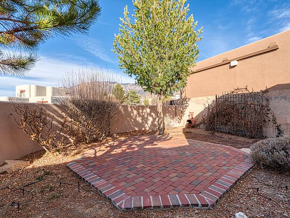 4th image of 12712 Desert Sky Ave NE