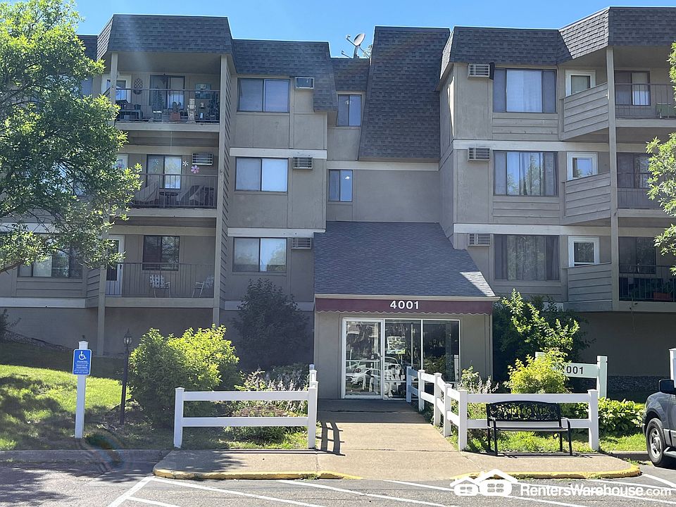 1st image of 4001 Heritage Hills Dr APT 302