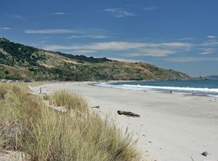 208 Seadrift Rd, Stinson Beach, CA 94970