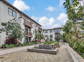 657 Walnut St, San Carlos, CA