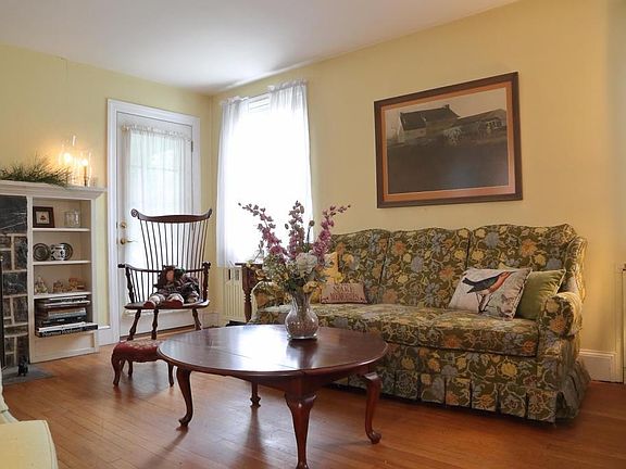 4th image of 777 Park Hill Dr