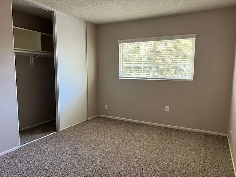 Pacific Palms Apartment Homes — Photo 37