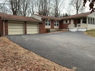 104 Mollohan Dr, Beckley, WV 25801