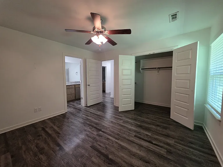 320 Westbrook Ct #1 — Photo 13