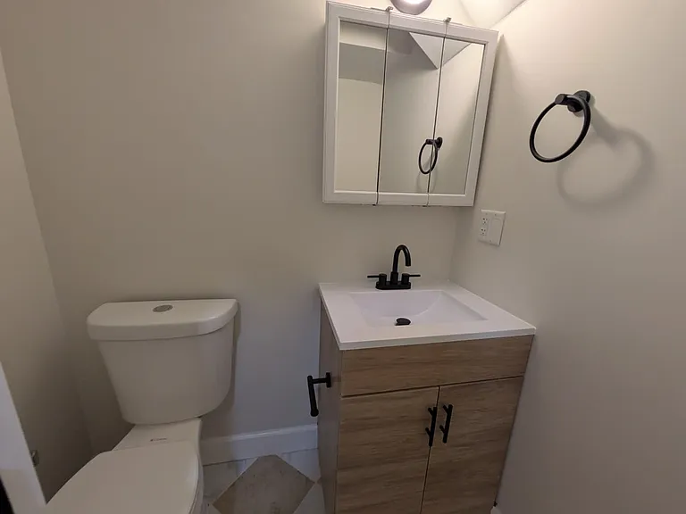 44 Warner St #6B — Photo 10