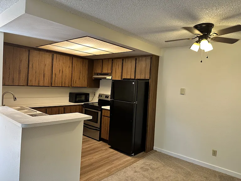 5906 Rancho Mission Rd — Photo 5