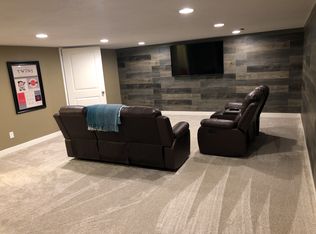 151 Eastgate Dr, Reinbeck, IA 50669