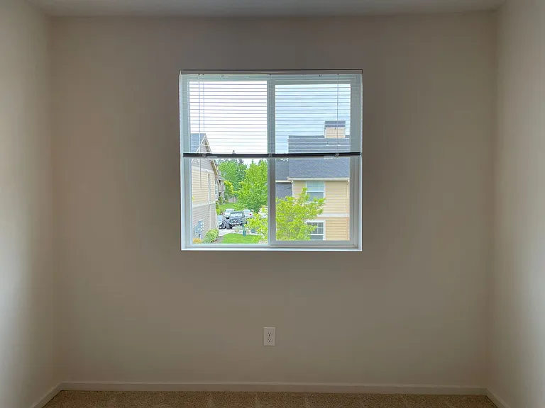 2140 NE 115th Ct — Photo 20