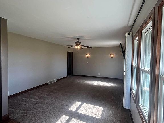 5th image of 16877 500th St