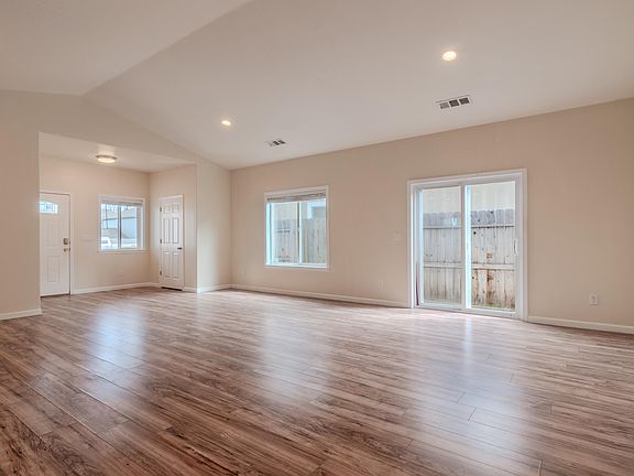 5th image of 855 Tannin Dr