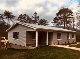 230 Pine Ave, Bryson City, NC 28713