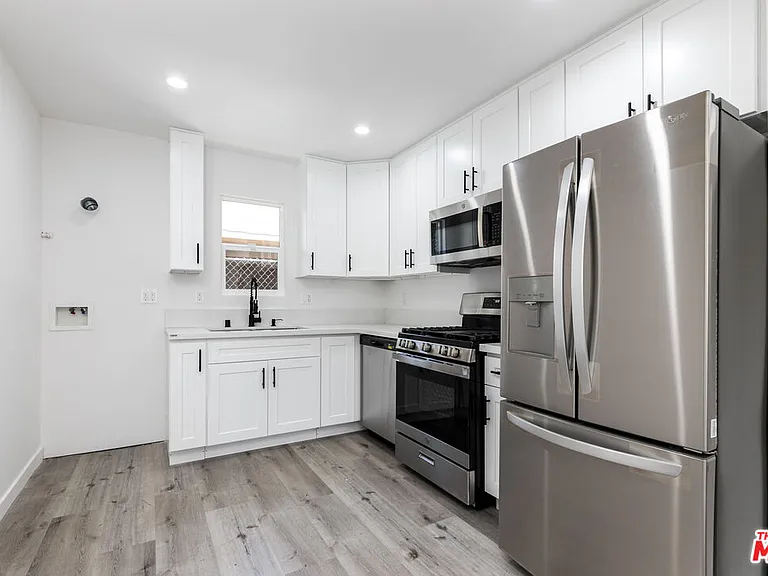 6089 Horner St — Photo 10