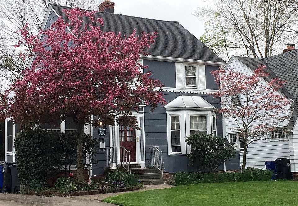 1st image of 15409 Edolyn Ave