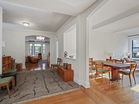 2nd image of 525 W End Ave APT 3H