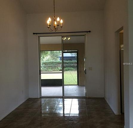4th image of 1300 Nadine Dr