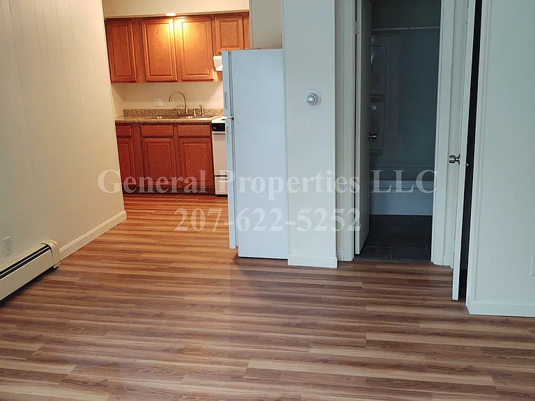 584 Riverside Dr — Photo 1