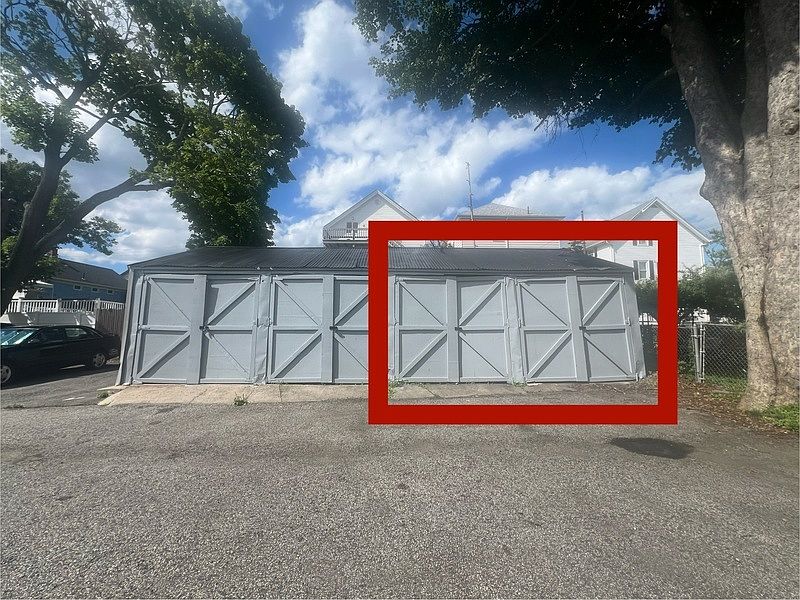 1st image of 21 Pear St