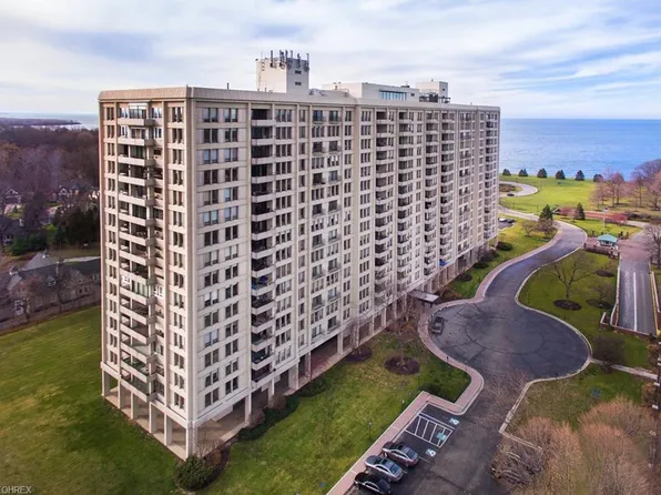 1 Lake Shore Blvd #507, Bratenahl, OH 44108
