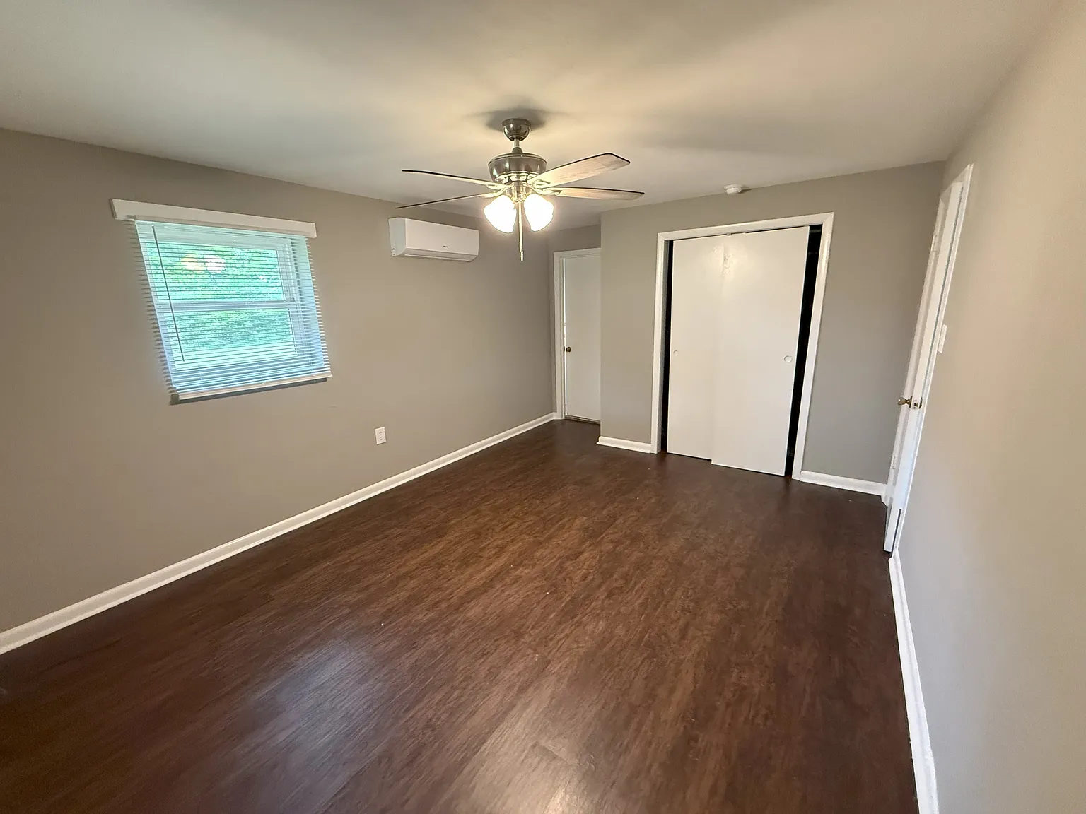 17 Hollis Street - B — Photo 4