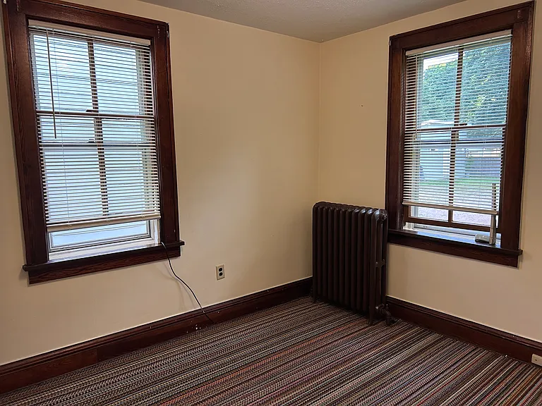 223 W Hewitt Ave — Photo 10