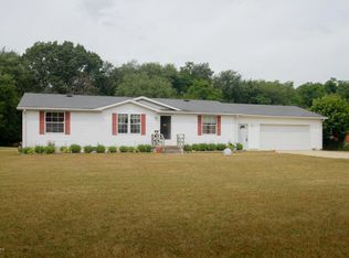 55856 Seekle Rd, Three Rivers, MI 49093