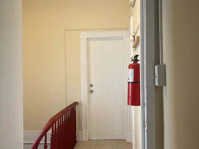 15 Irving St #2 — Photo 9