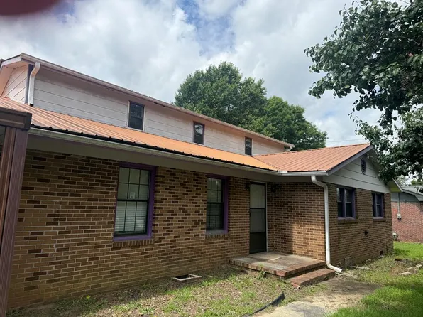 65 Mathews St, Fort Valley, GA 31030