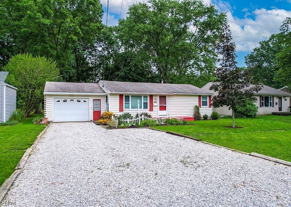 1st image of 229 Maylawn Ave
