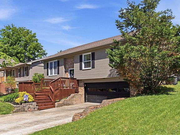2nd image of 3552 Sundart Dr
