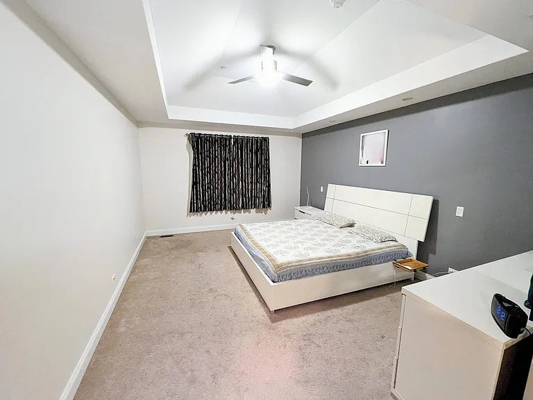 394 E Tall Oaks Ln — Photo 11