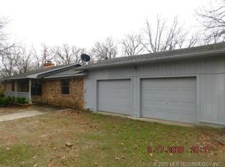 30265 S 210th Rd, Henryetta, OK 74437