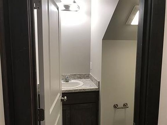 5th image of 1311 Westwood Cir