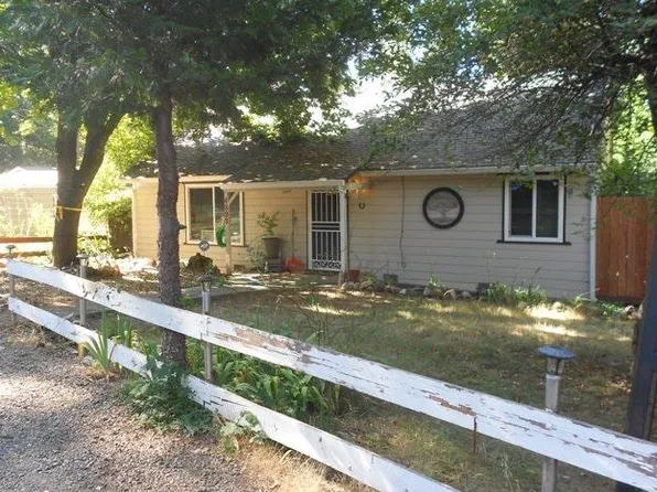 4898 Cedar Dr, Camino, CA 95709
