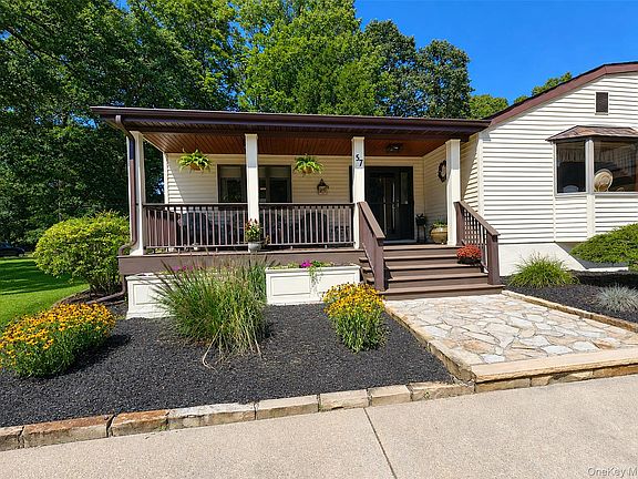 3rd image of 57 Wellington Road