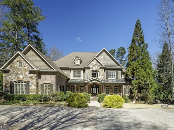 8176 Hewlett Rd, Sandy Springs, GA 30350