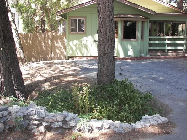22920 Fir Ln, Crestline, CA 92325