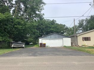 10720 Ventura Blvd, Machesney Park, IL 61115