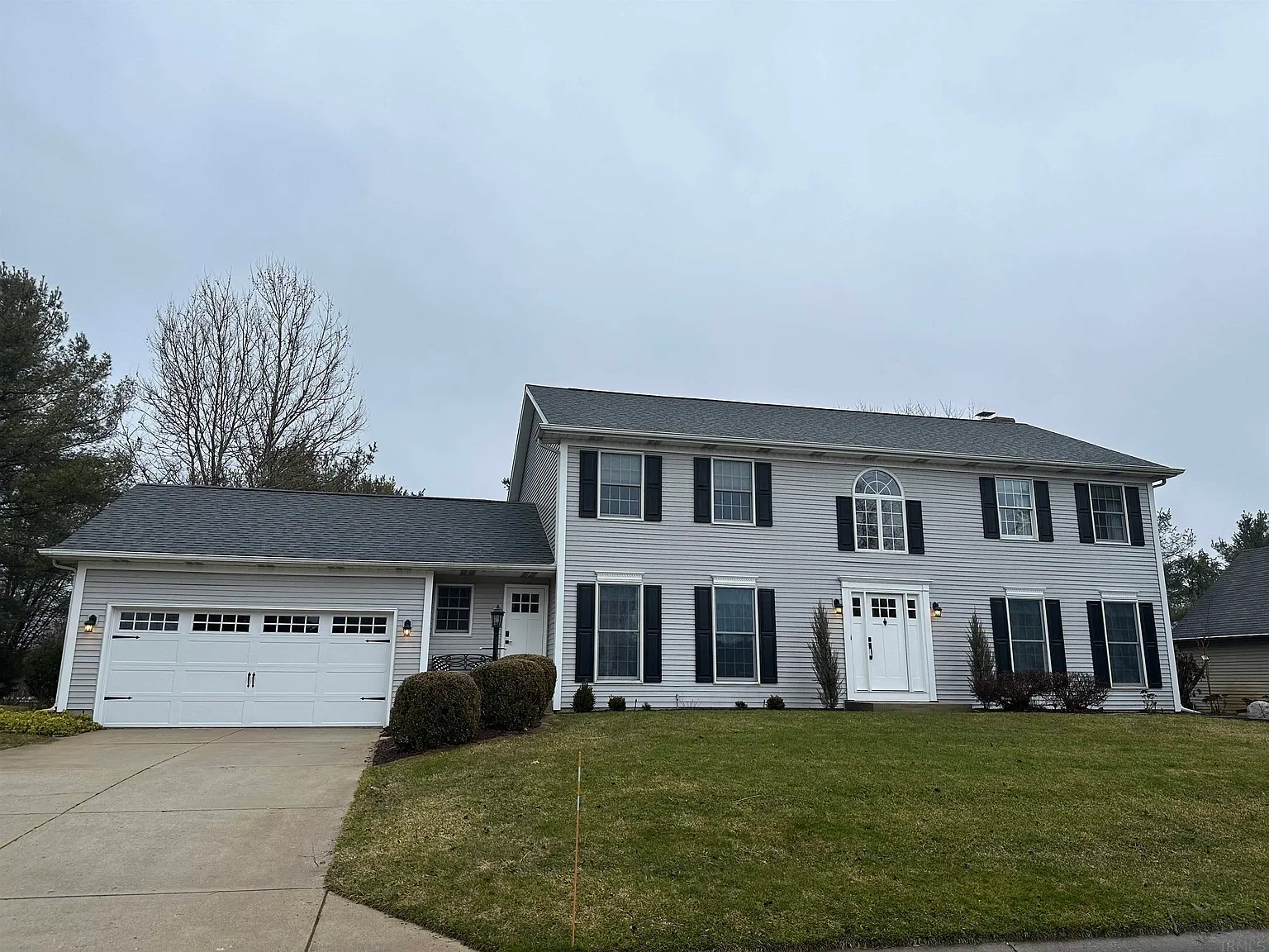 52074 N Lakeshore Dr photo 1