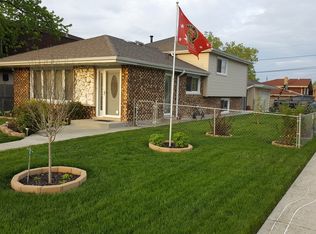 8447 S 78th Ave, Bridgeview, IL 60455