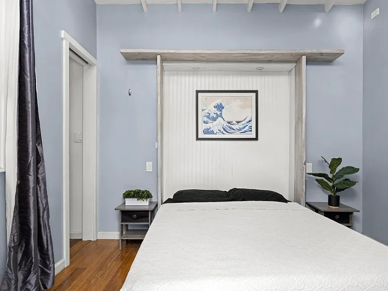2801 Madison St — Photo 10
