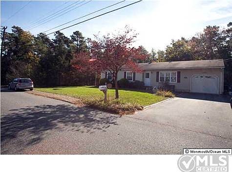 3rd image of 1140 1st Ave