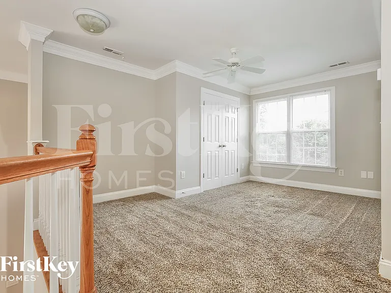 17 Orchard Grass Ct — Photo 13