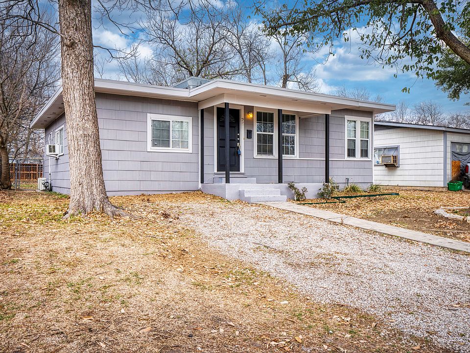 1st image of 231 Adrian Dr